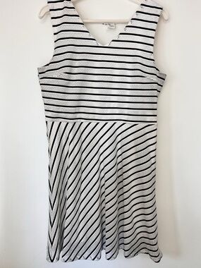Allison Brittney Black and White Striped v neck A line dress size L